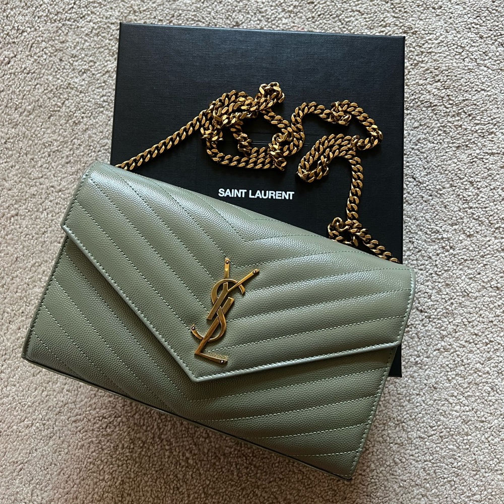Saint Laurent De Poudre Leather Wallet On Chain (light sage) *gently worn*